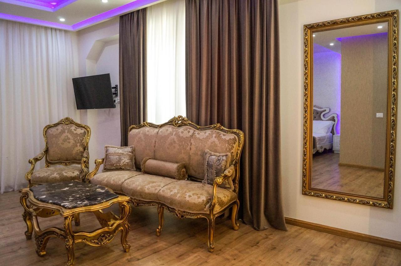 Red Hill Hotel Tirana Eksteriør billede