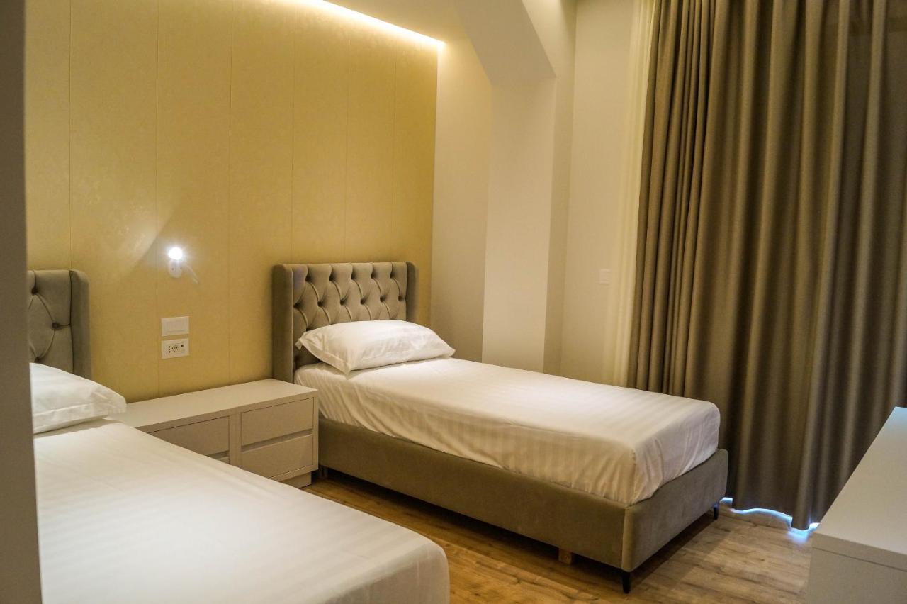 Red Hill Hotel Tirana Eksteriør billede