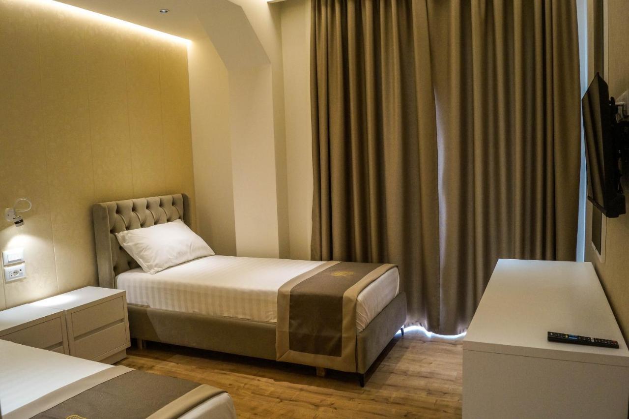 Red Hill Hotel Tirana Eksteriør billede