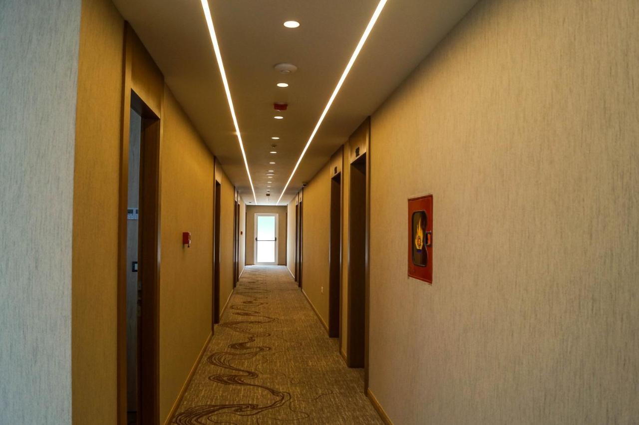 Red Hill Hotel Tirana Eksteriør billede
